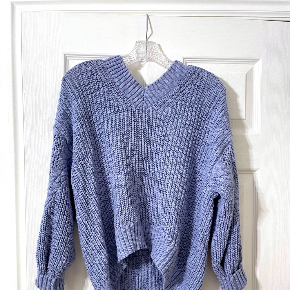 American Eagle SMALL Oversized Sweater Blue